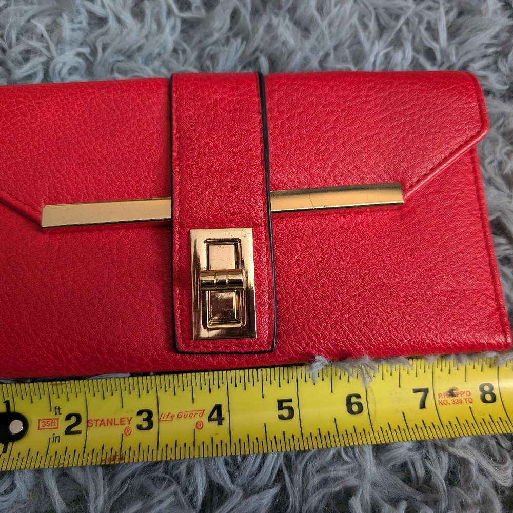 **5/$25** Red and gold wristlet / clutch - Picture 6 of 7